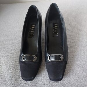 AMALFI Italy Leather and Satin Toe pumps Sz-8